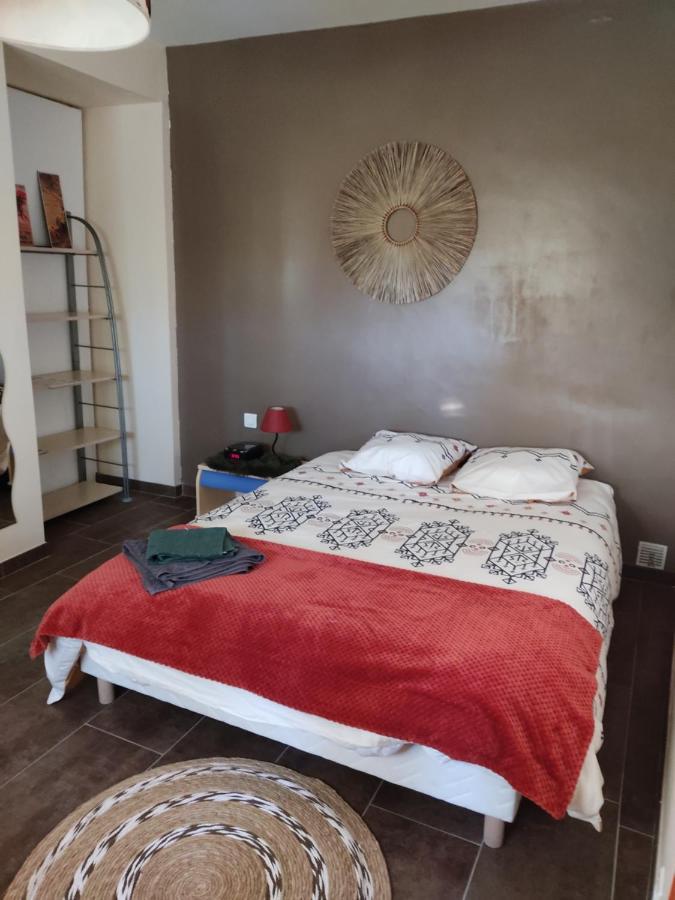 נים Chambre Privee Avec Parking מראה חיצוני תמונה